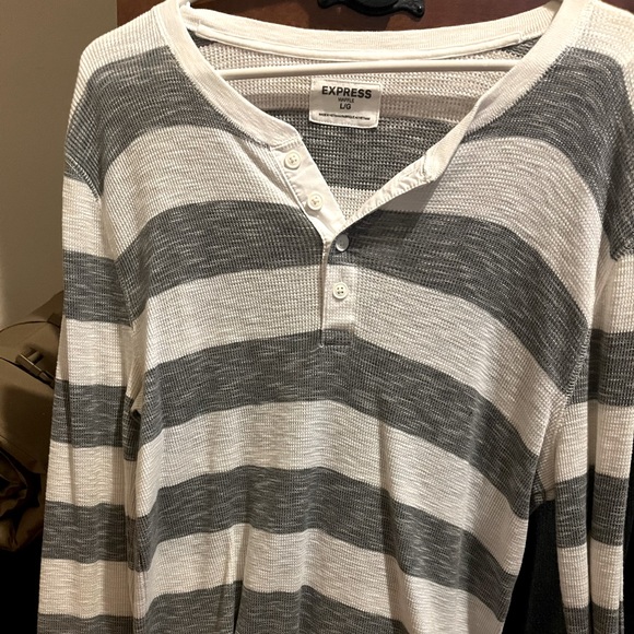 Express men’s lightweight halfway button up crewneck sweater size large - Picture 1 of 3